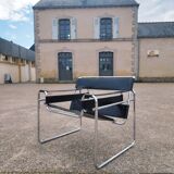 B3 Wassily armchair by Marcel Breuer design