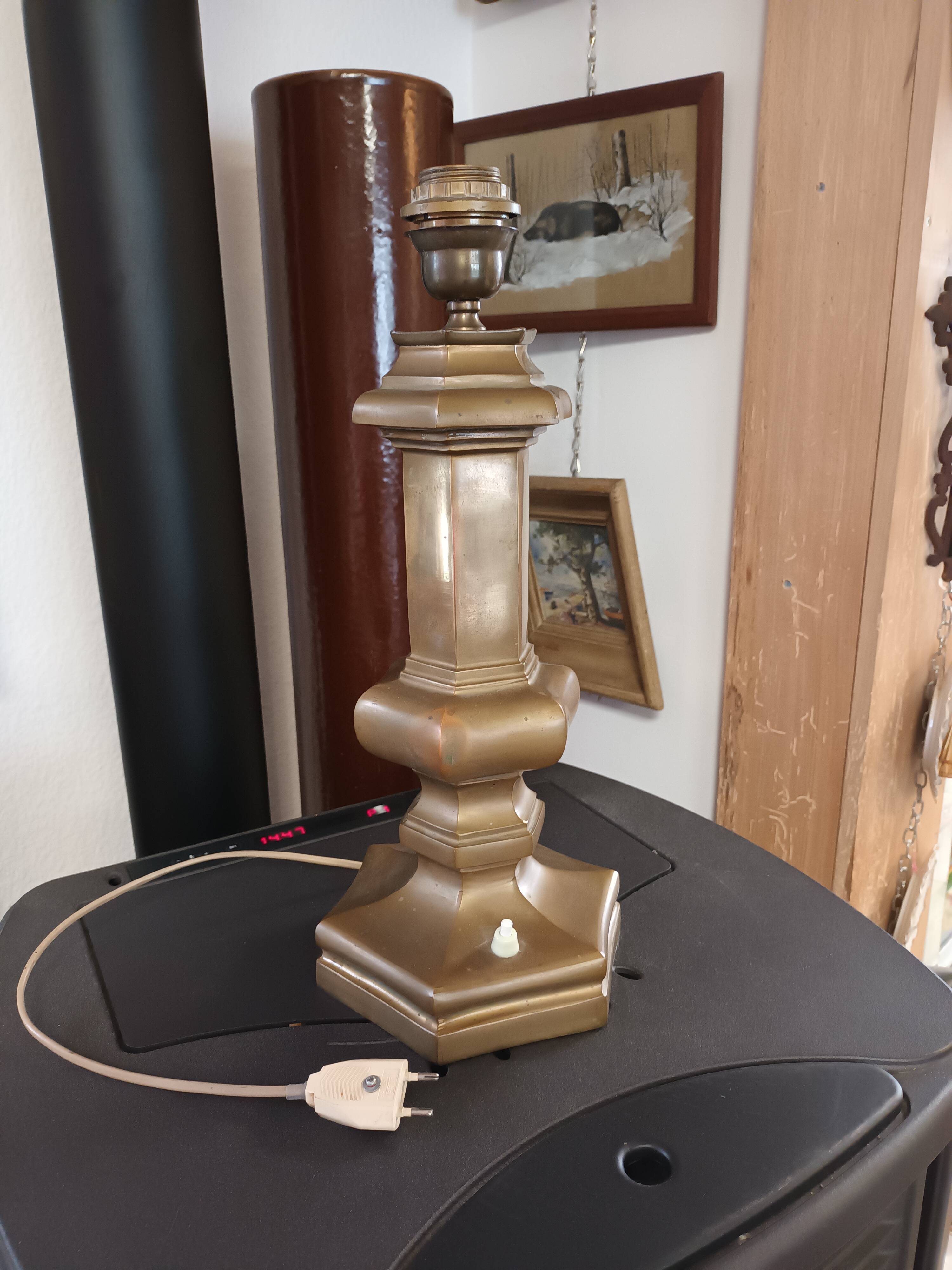 Brass lamp foot