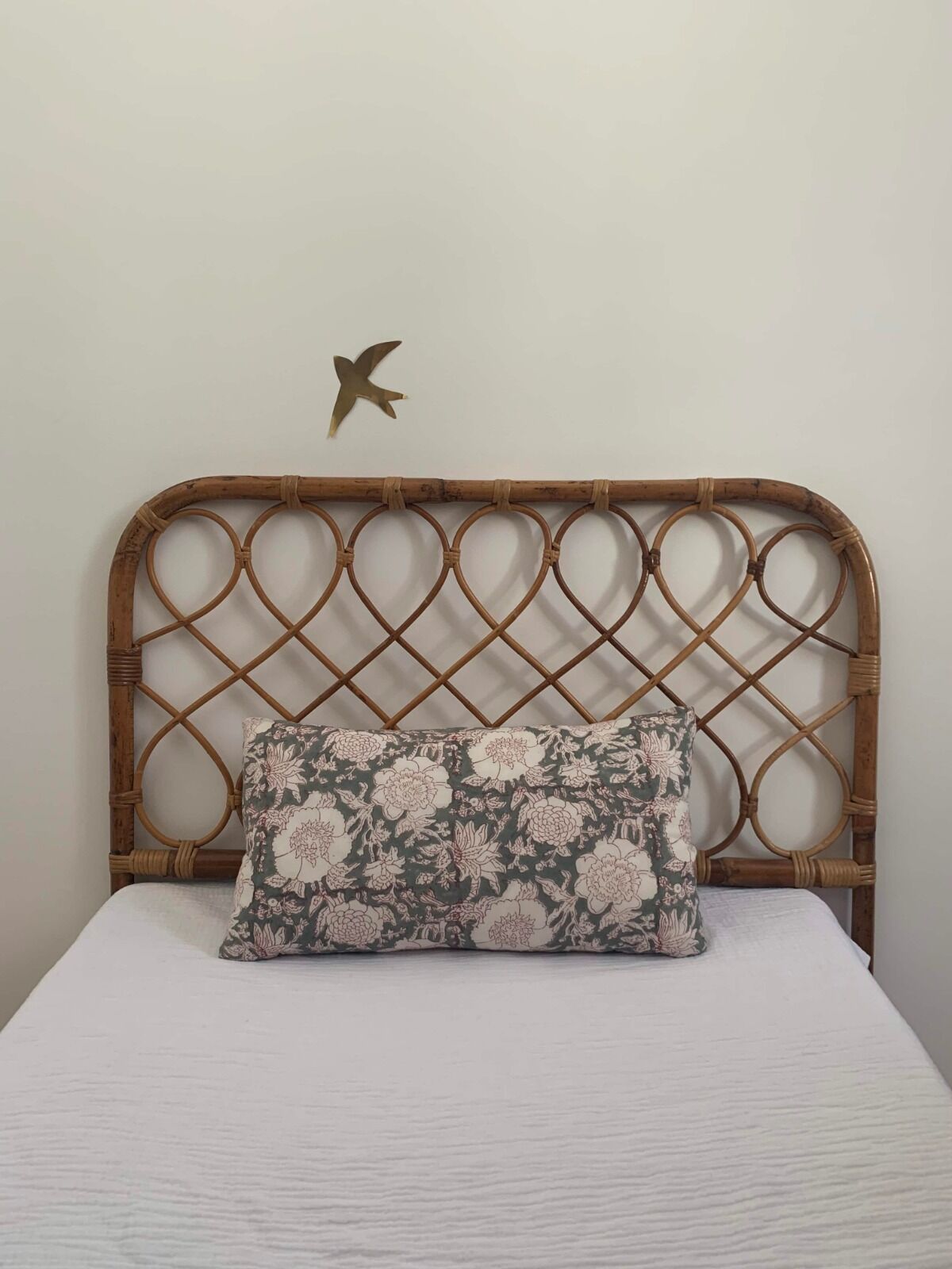 Rattant child headboard