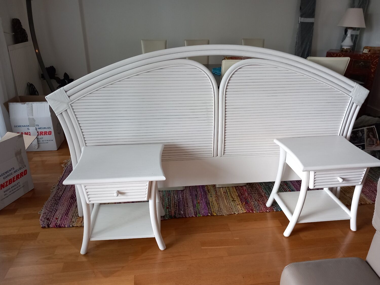 Set rattan headboard +2 matching bedside tables