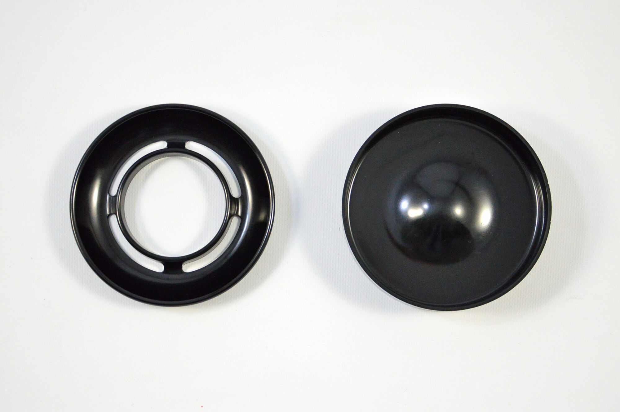 Lotus ashtray in black melamine by Enzo Mari for Danese, 1973