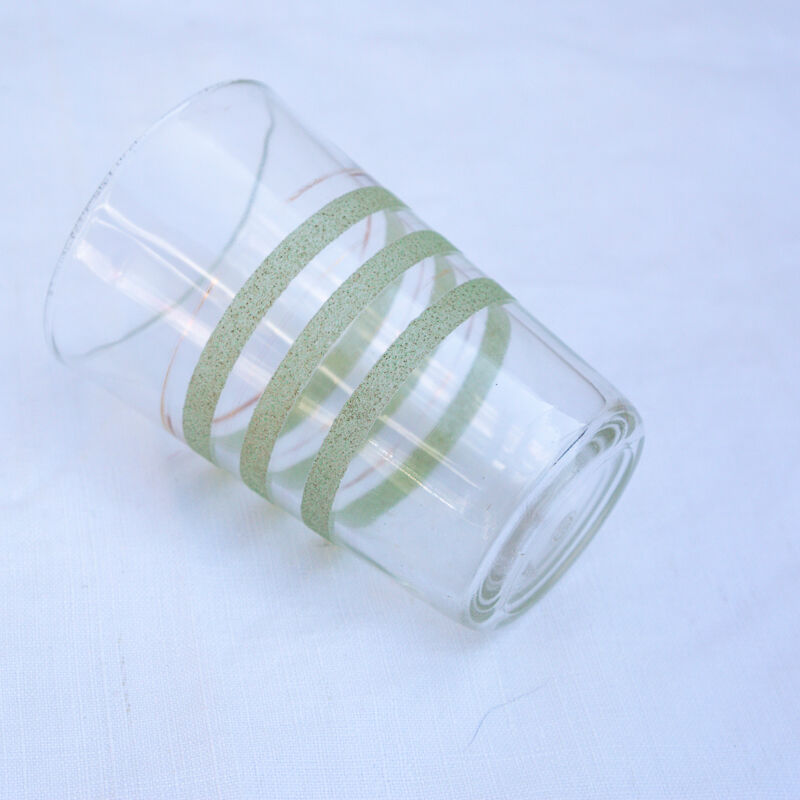 7 glasses green and gold granita