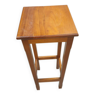 Cherry wood pedestal table