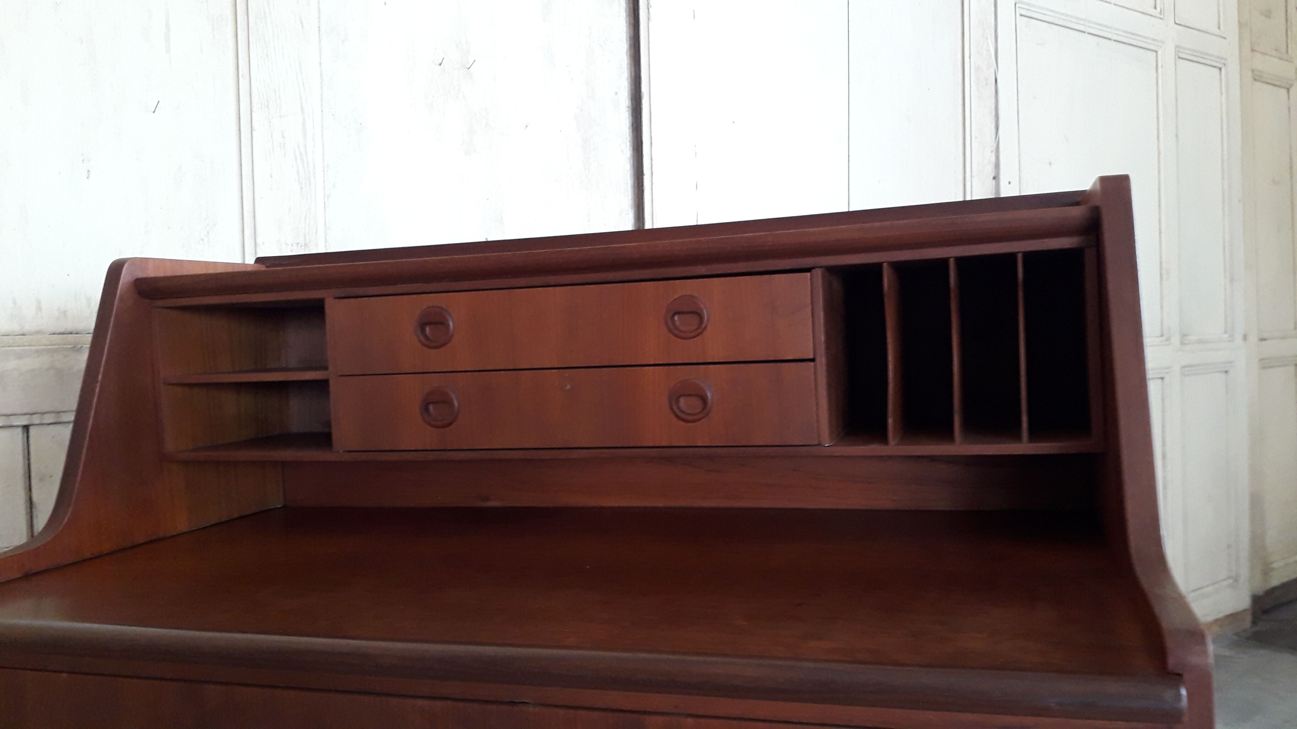Secrétaire scandinave en teck