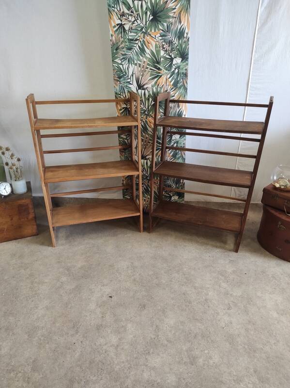 Foldable and stackable wooden shelves