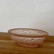 Porte savon art déco verre moulé rose muguets
