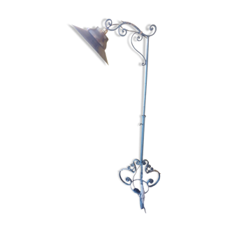 Lampadaire en fer forgé