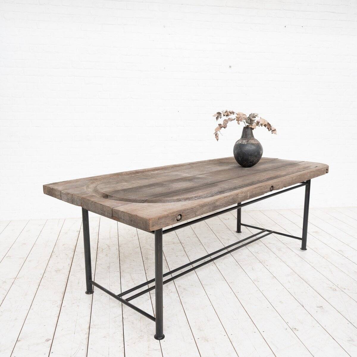 Table à manger primitive, France, début du 20e siècle