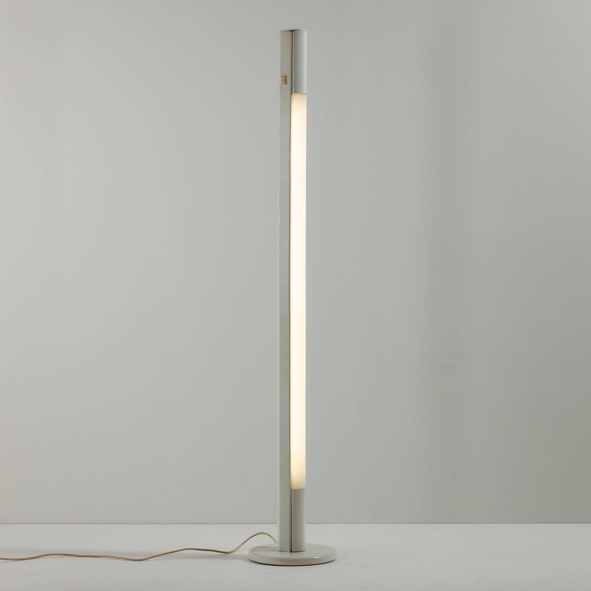 MK11191 Metal floor lamp