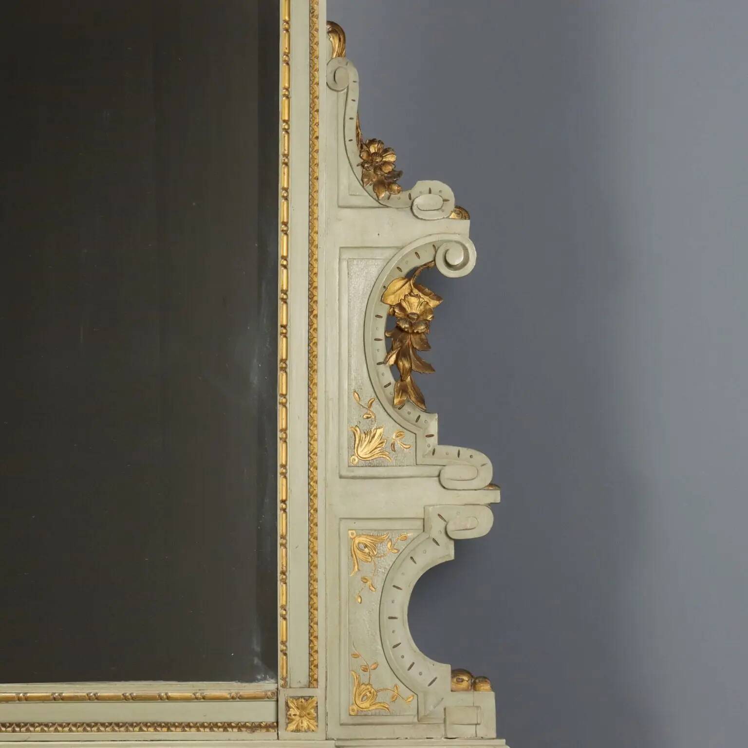 Antique neoclassical mirror in lacquered wood, 19th century