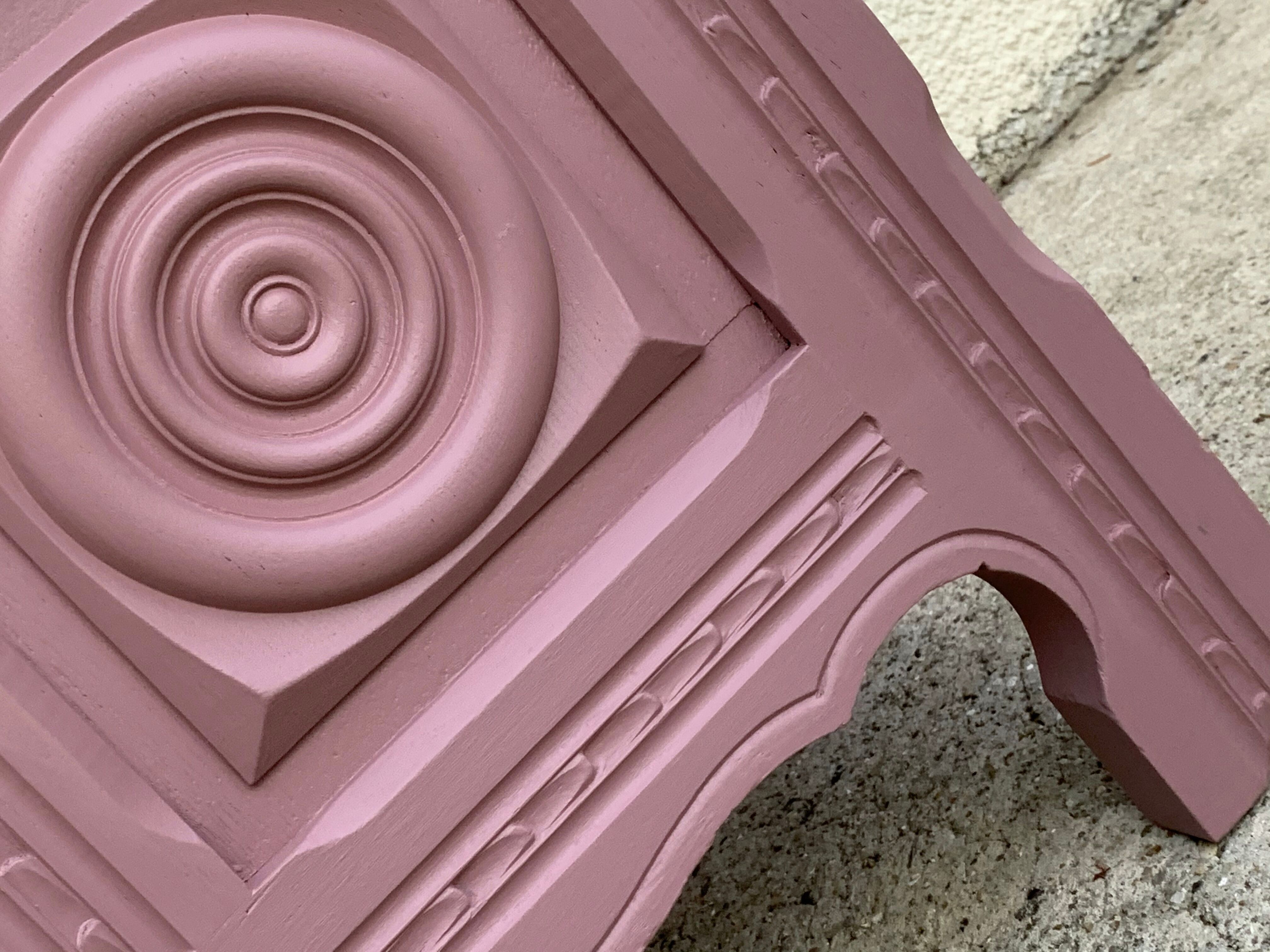 Old pink chest bench 1950