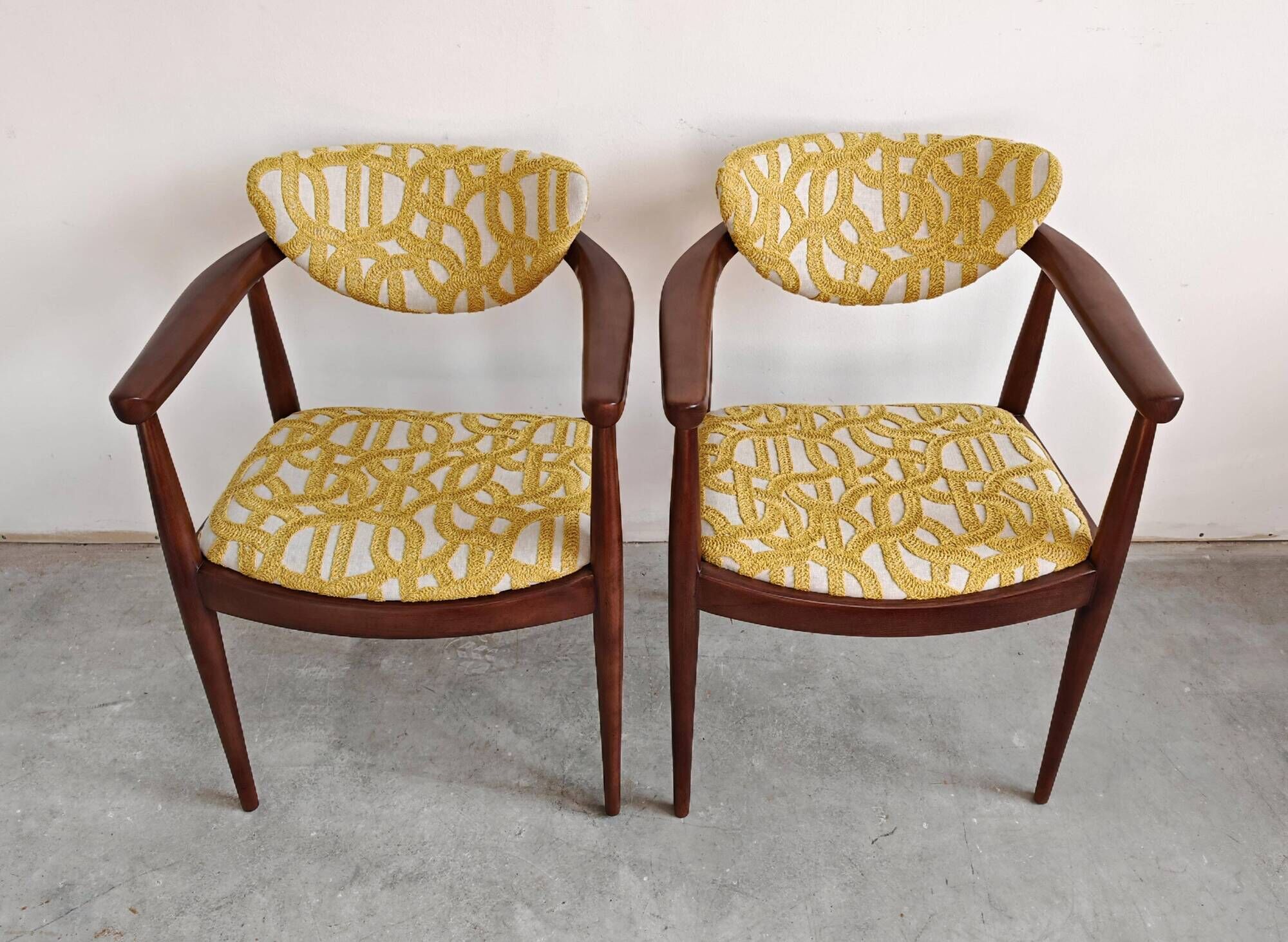 MCM dining chair with armrests by Bernardo Bernardi 1960s