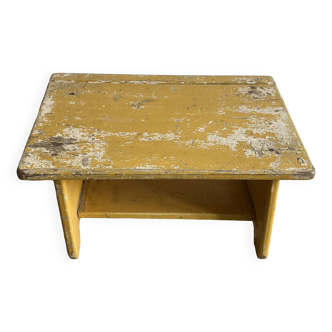 Small desk for children's room