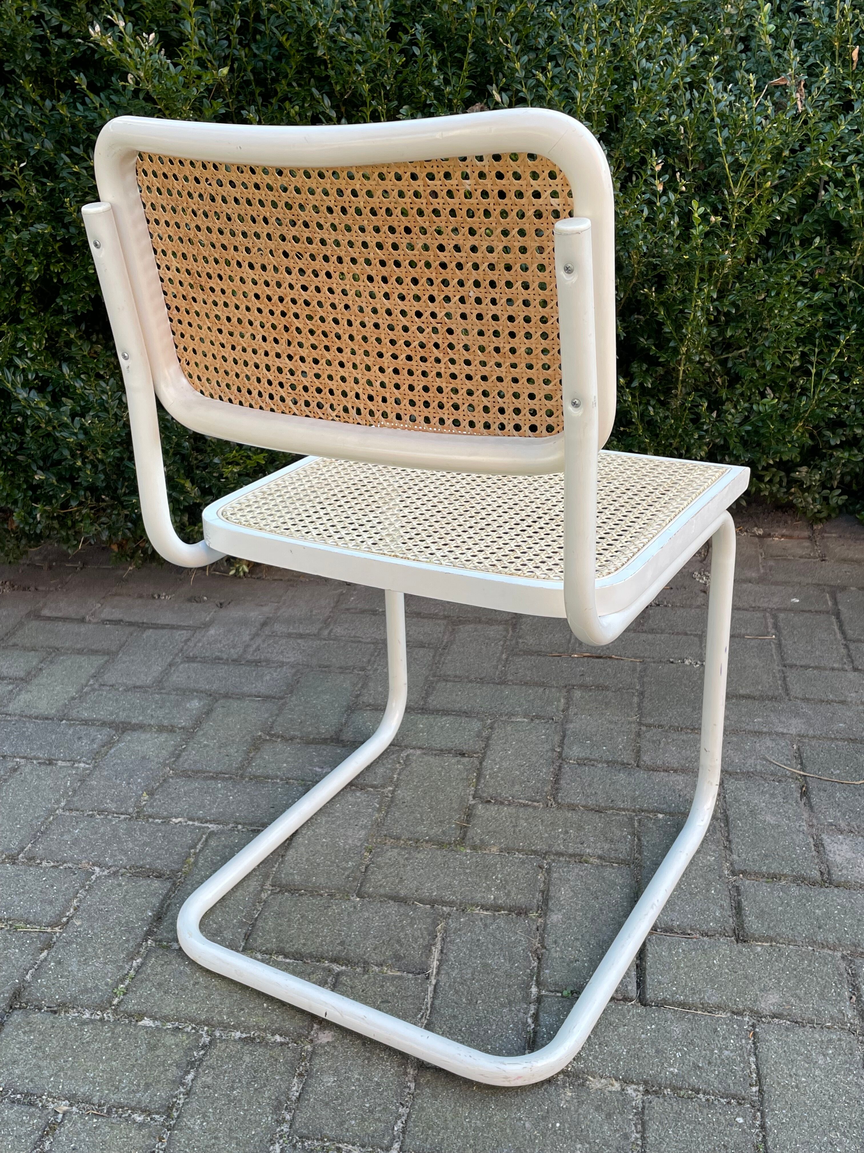 Cesca design chair b32 model in white