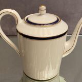 Teapot with blue and gold nets in Limoges porcelain signed Haviland