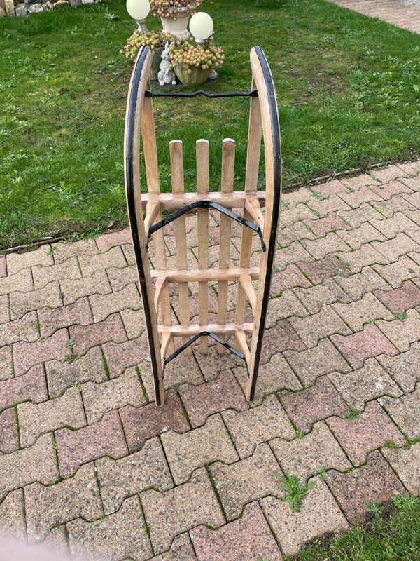 Une luge pour la déco