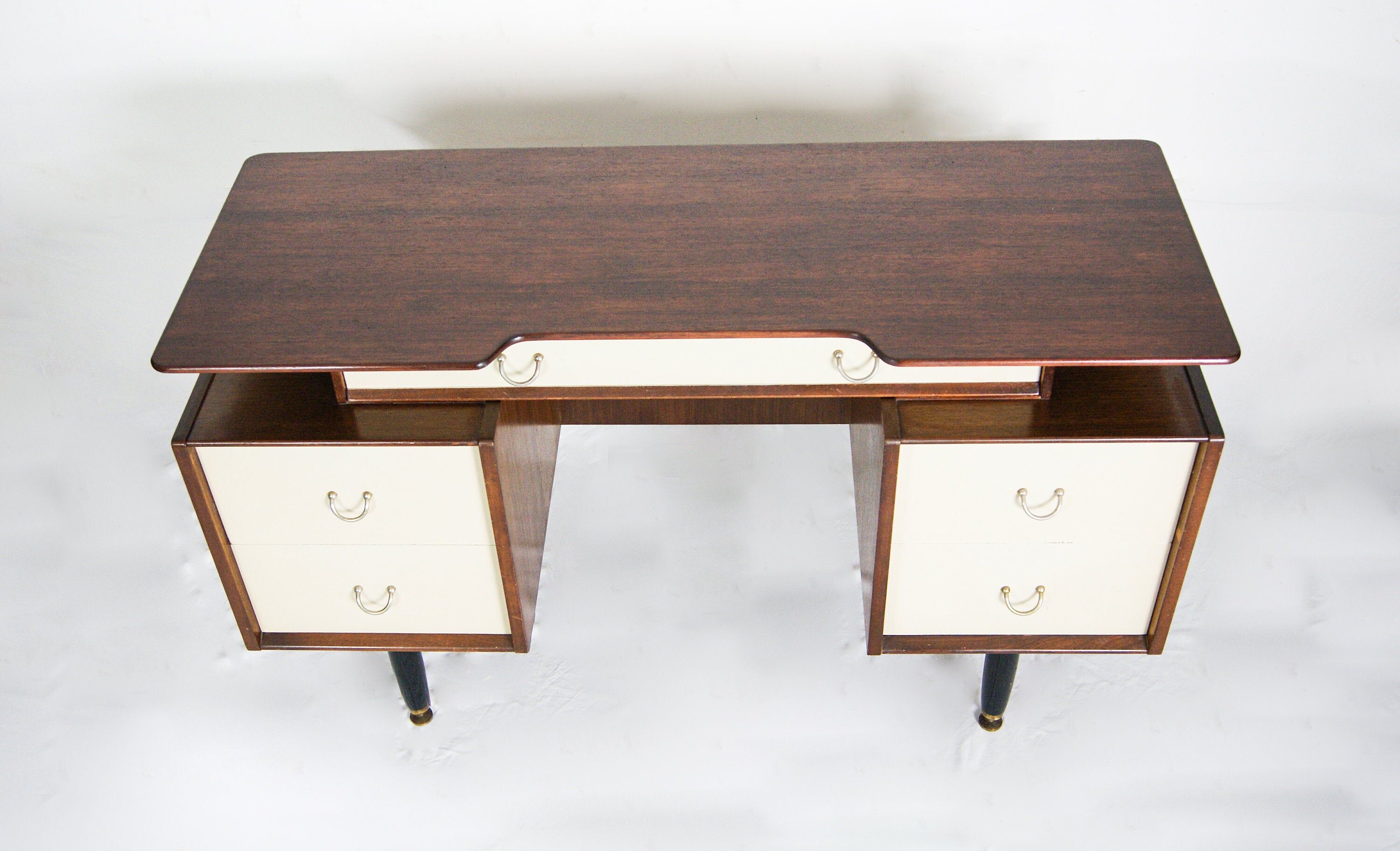 Bureau en teck 1950s G Plan par E Gomme