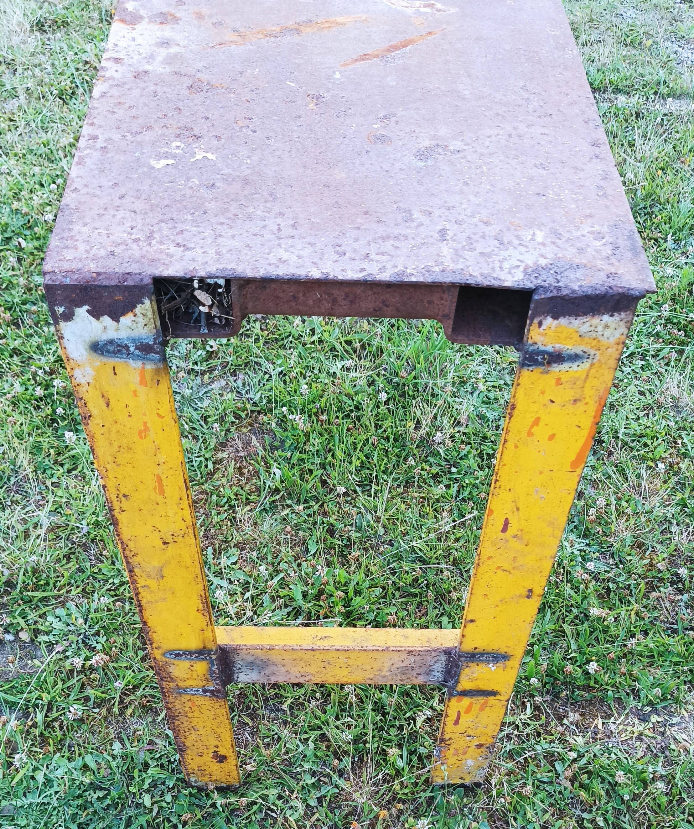 Industrial metal workbench