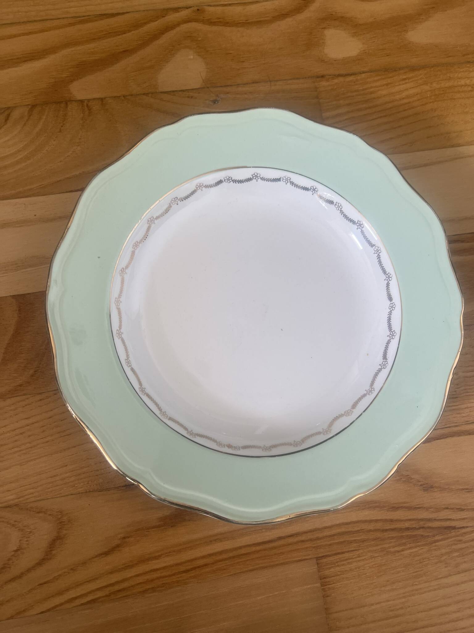 Amandinoise flat plate