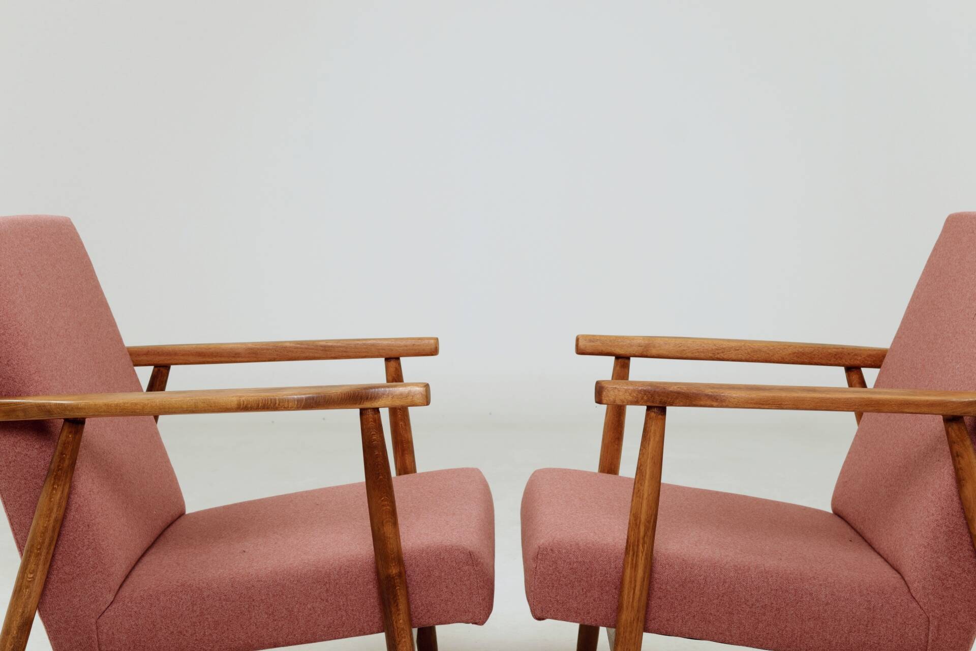 Paire de fauteuils vintage rose poudré 1970 moderne scandinave 