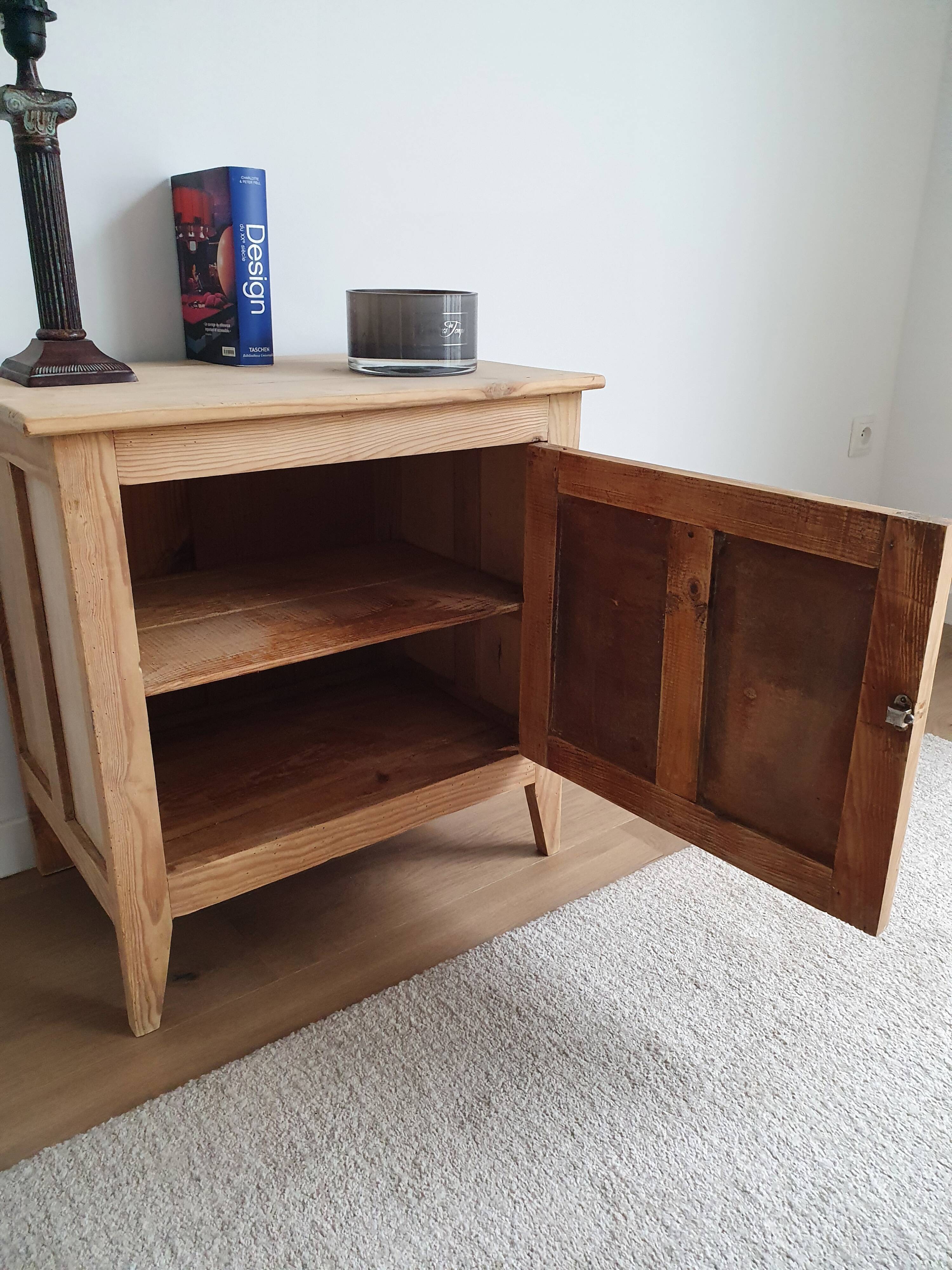 Meuble bas pin massif