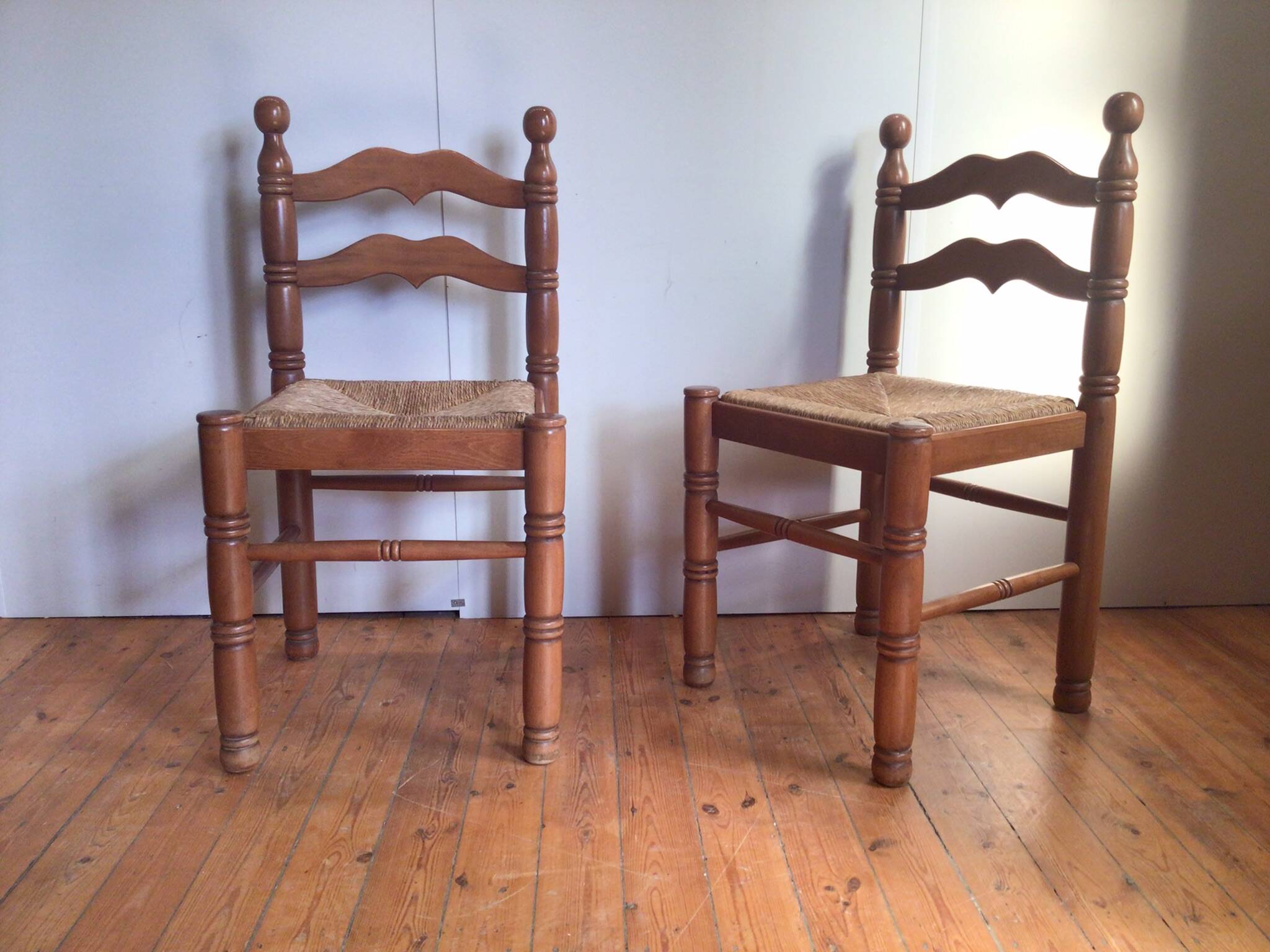 Chaises de salle à manger en bois