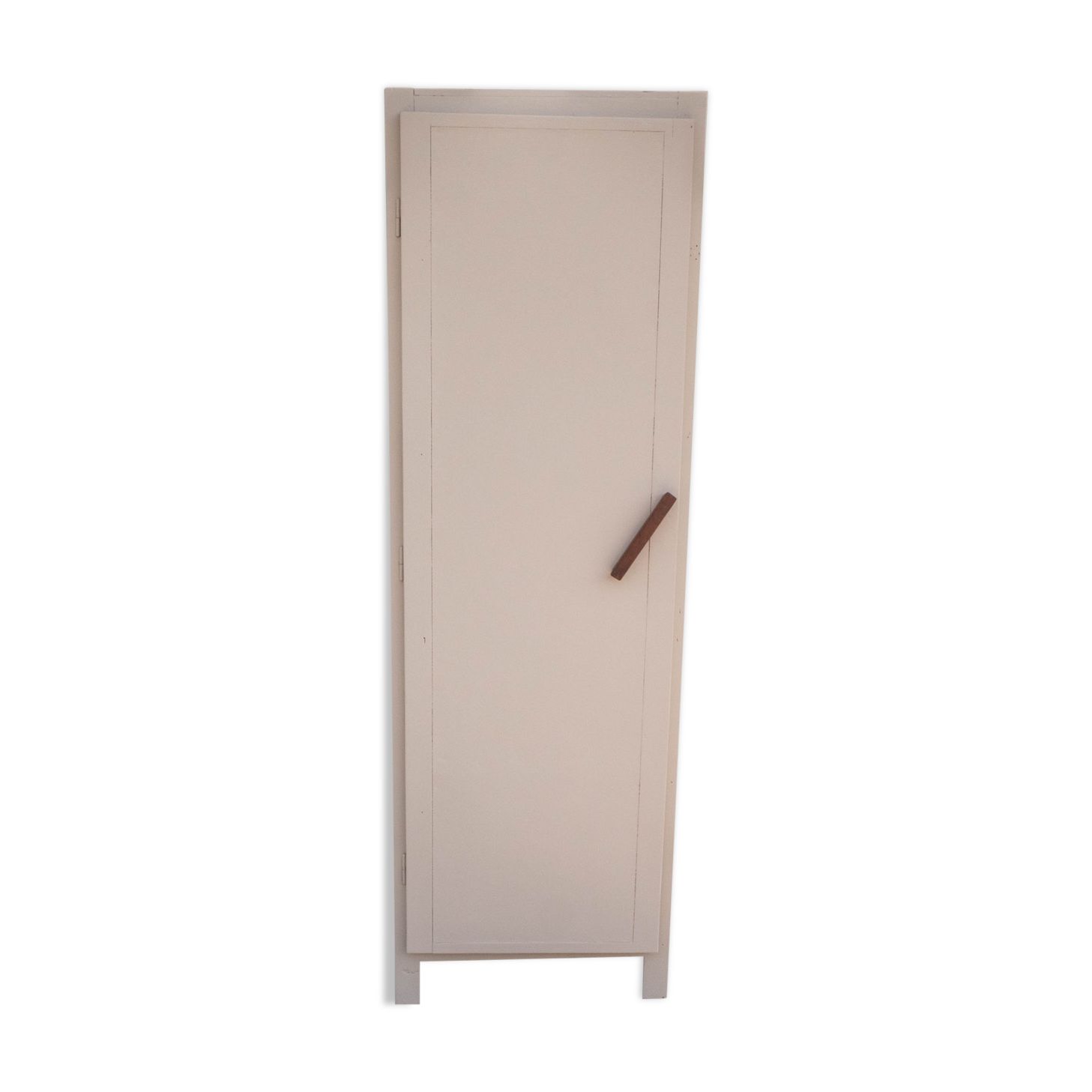 Armoire parisienne
