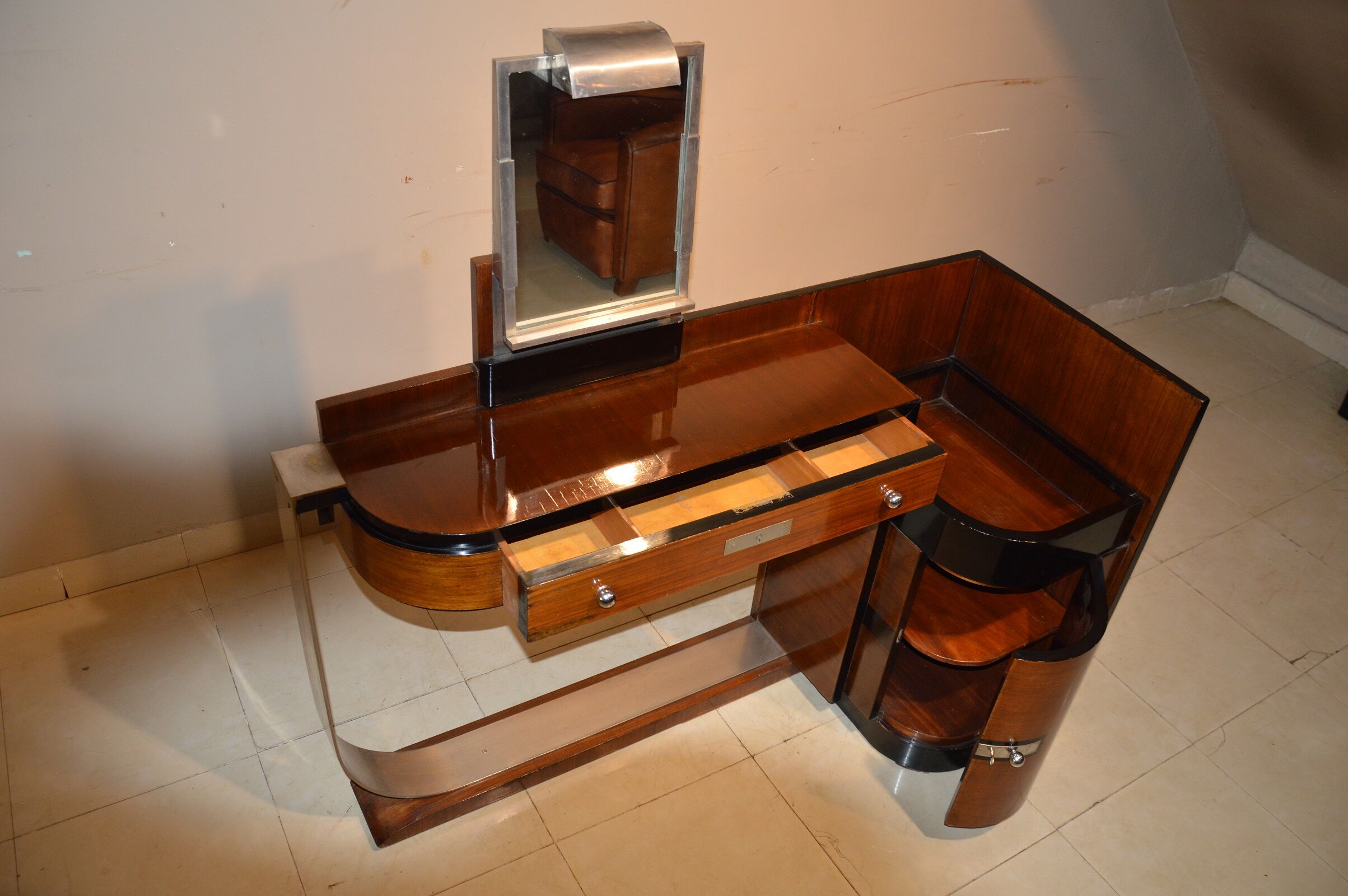 Art Deco dressing table