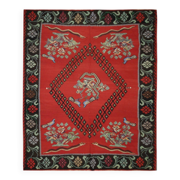 Tapis kilim caucasien rouge vintage en laine tissé à la main, tapis tribal à tissage plat.