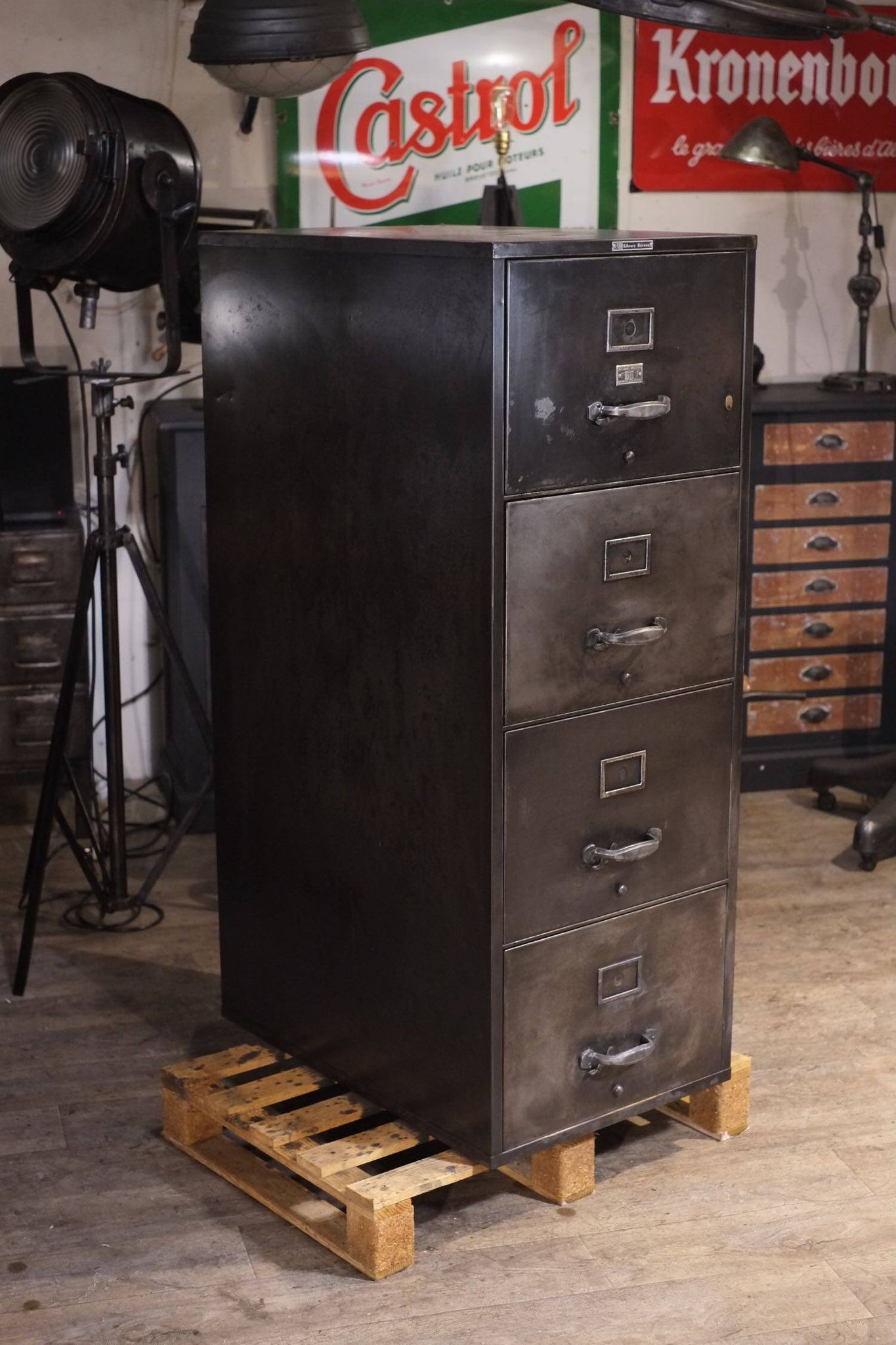 American filing cabinet safe from the White House, World War II.