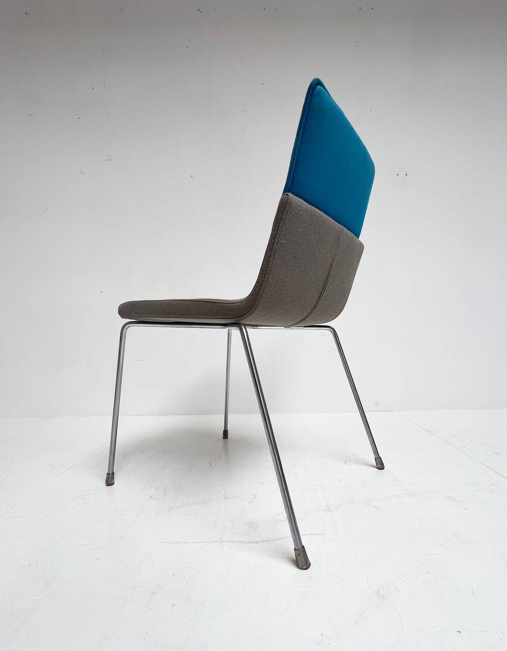 Set of 4 Triennial Classic chairs by Gipsen, ca 2020