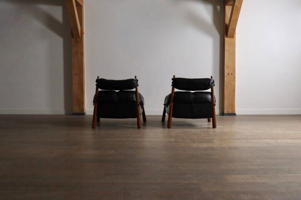 Percival Lafer MP-81 lounge chairs with ottoman in black leather, Brazil 1970s