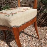 Chaise ancienne tapissée