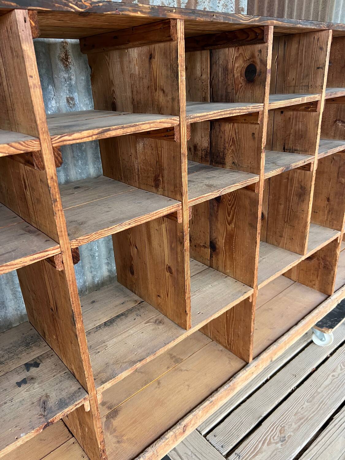 Ancien casier d’atelier