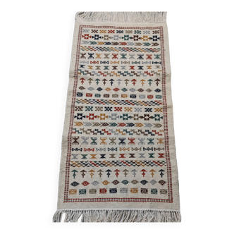 Tapis berbère tissés mains en laine naturelle