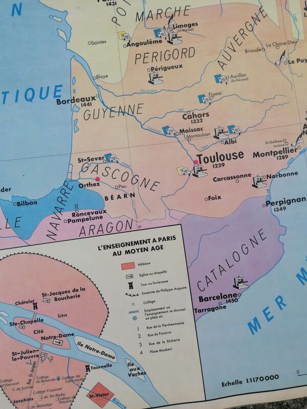 Ancienne carte MDI d'histoire : Les croisades-Les centres culturels en France