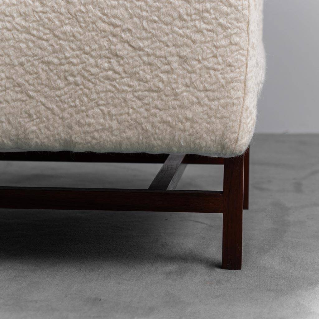 Paire de fauteuils en velours bois haut de gamme 1970 vintage modernisme
