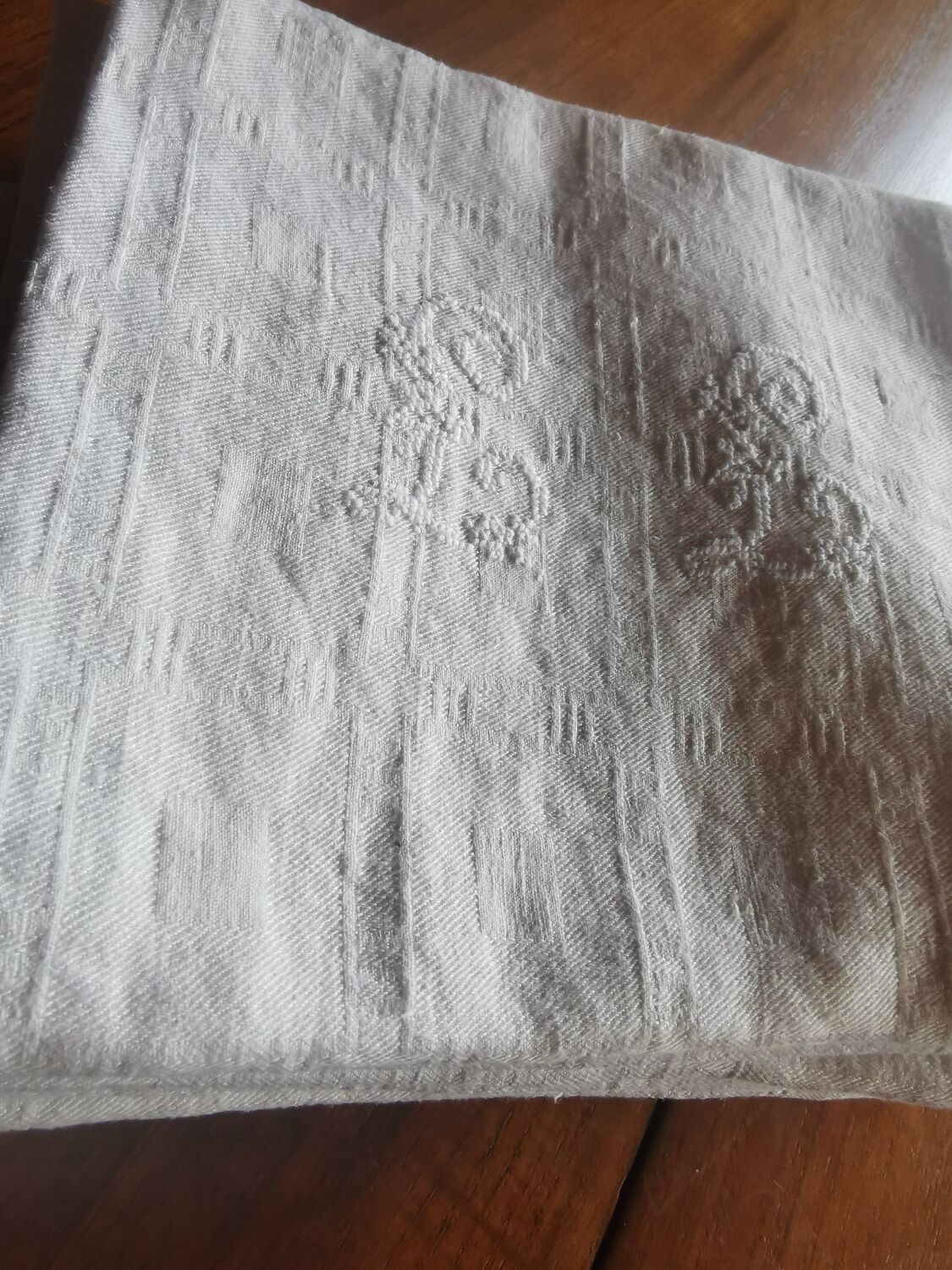 11 damask linen napkins monogrammed LL