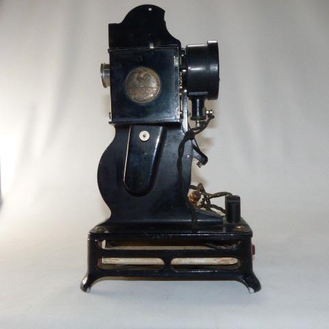 PROJECTEUR CINEMA ANCIEN format 9,5mm SUPER PATHE BABY france + 3 films EUR 165,00 - FR