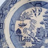 Exquisite Japanese antique deep plate with classic willow pattern from the 19th century