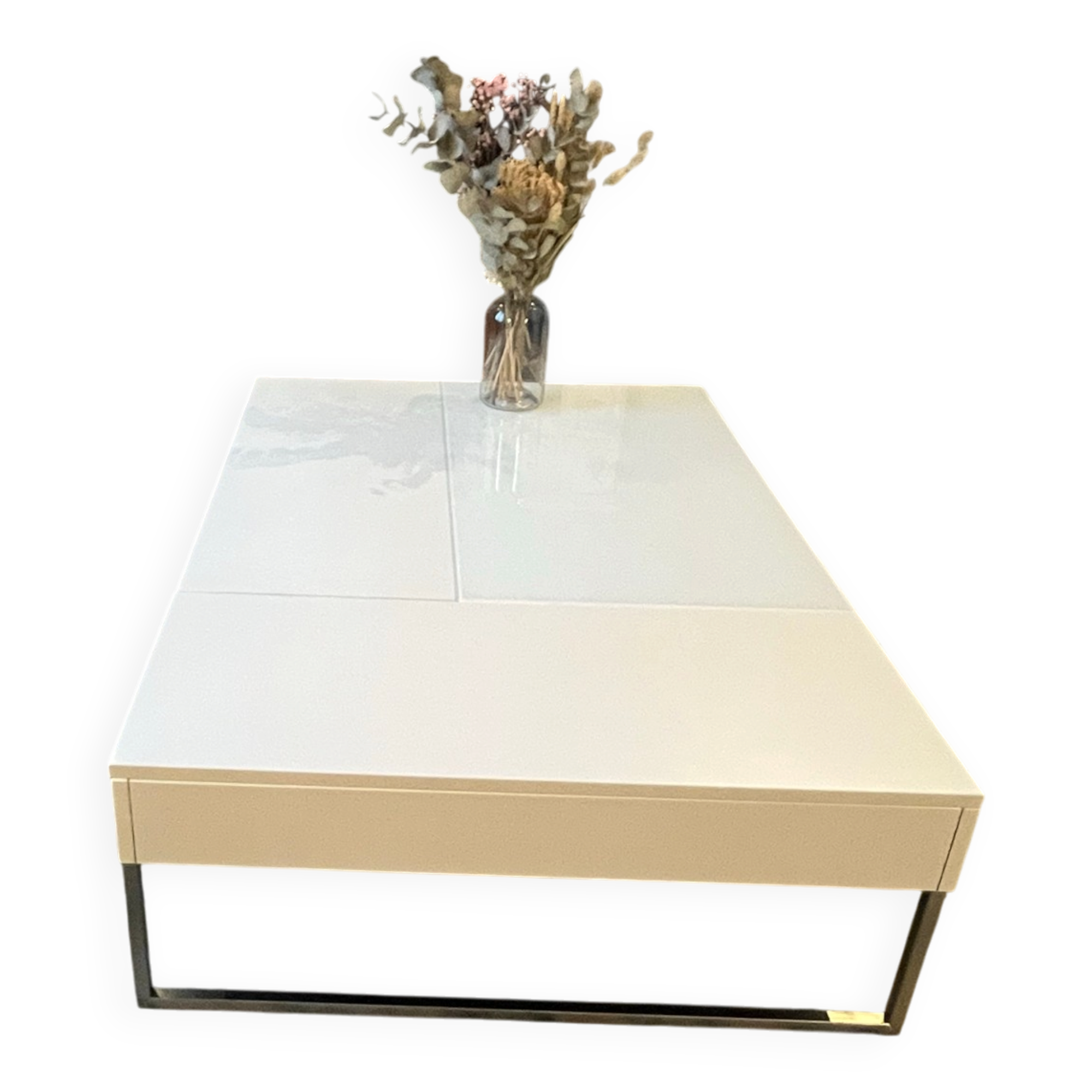 White Chiva coffee table from Bo Concept