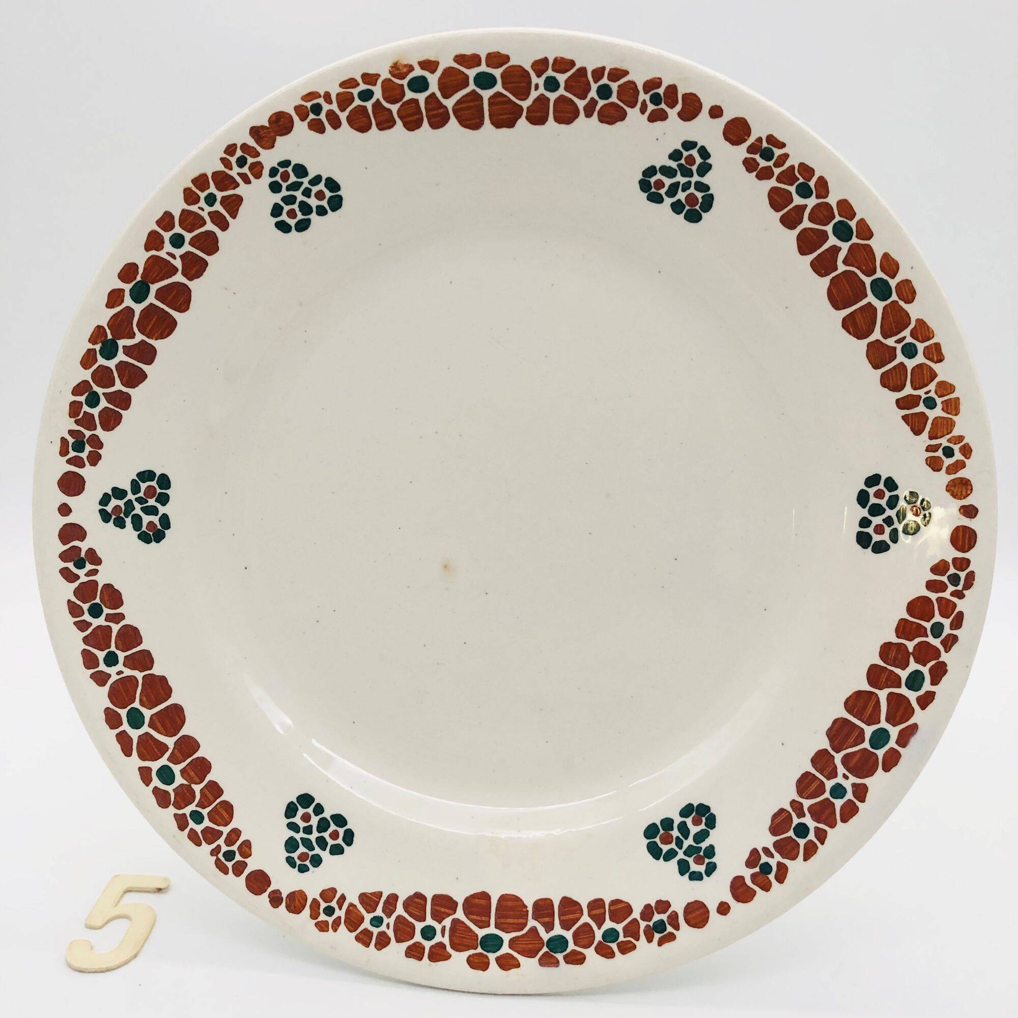 6 flat plates, FN Givors – France. Model Yvette.