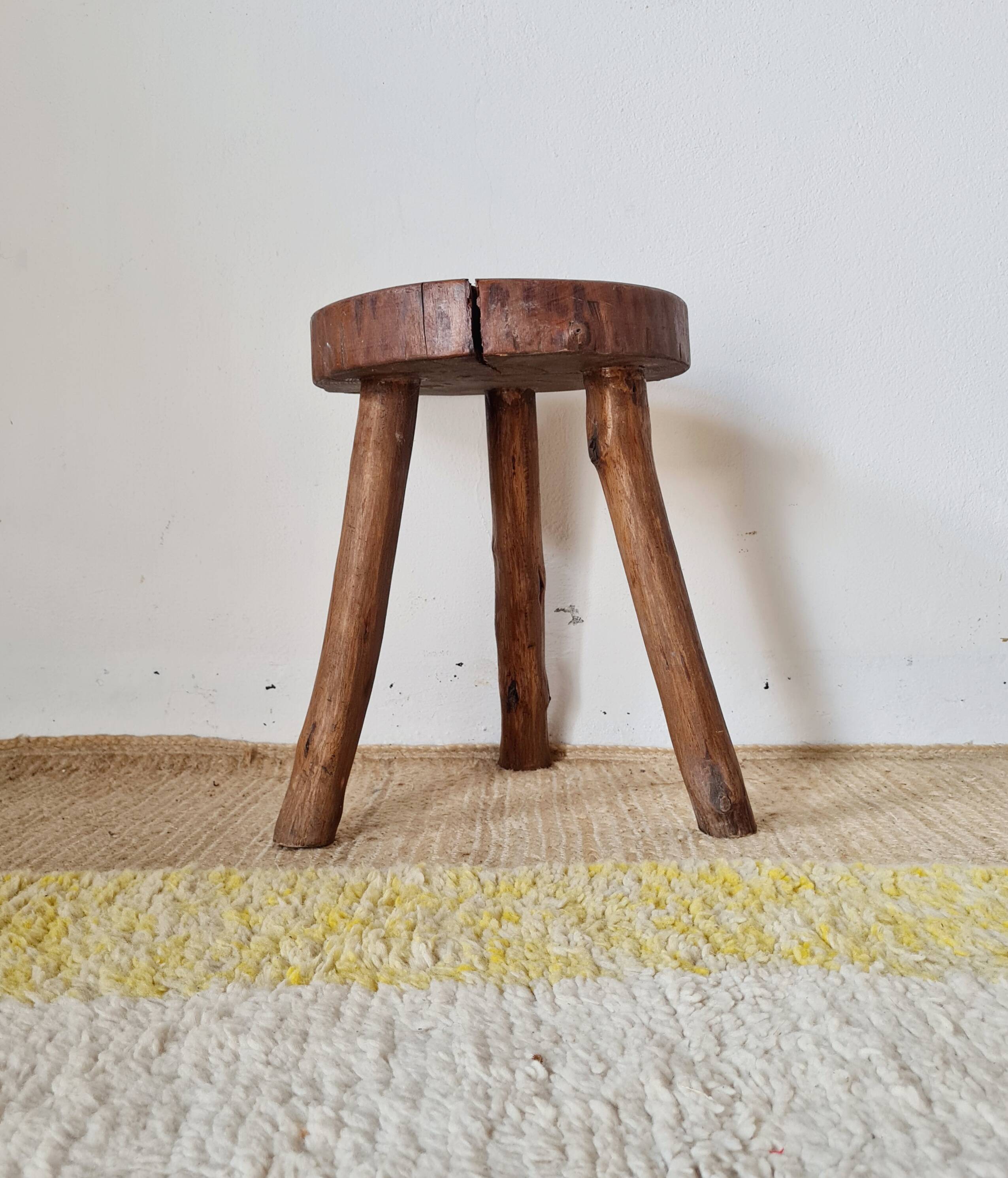 Small stool / antique stool in raw wood – Brutalist spirit