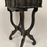 Worker Napoleon III, black lacquered wood with Asian decoration painted gold