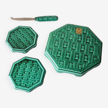 Digoin slushie trivet/bottle and cheese knife set