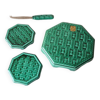 Digoin slushie trivet/bottle and cheese knife set