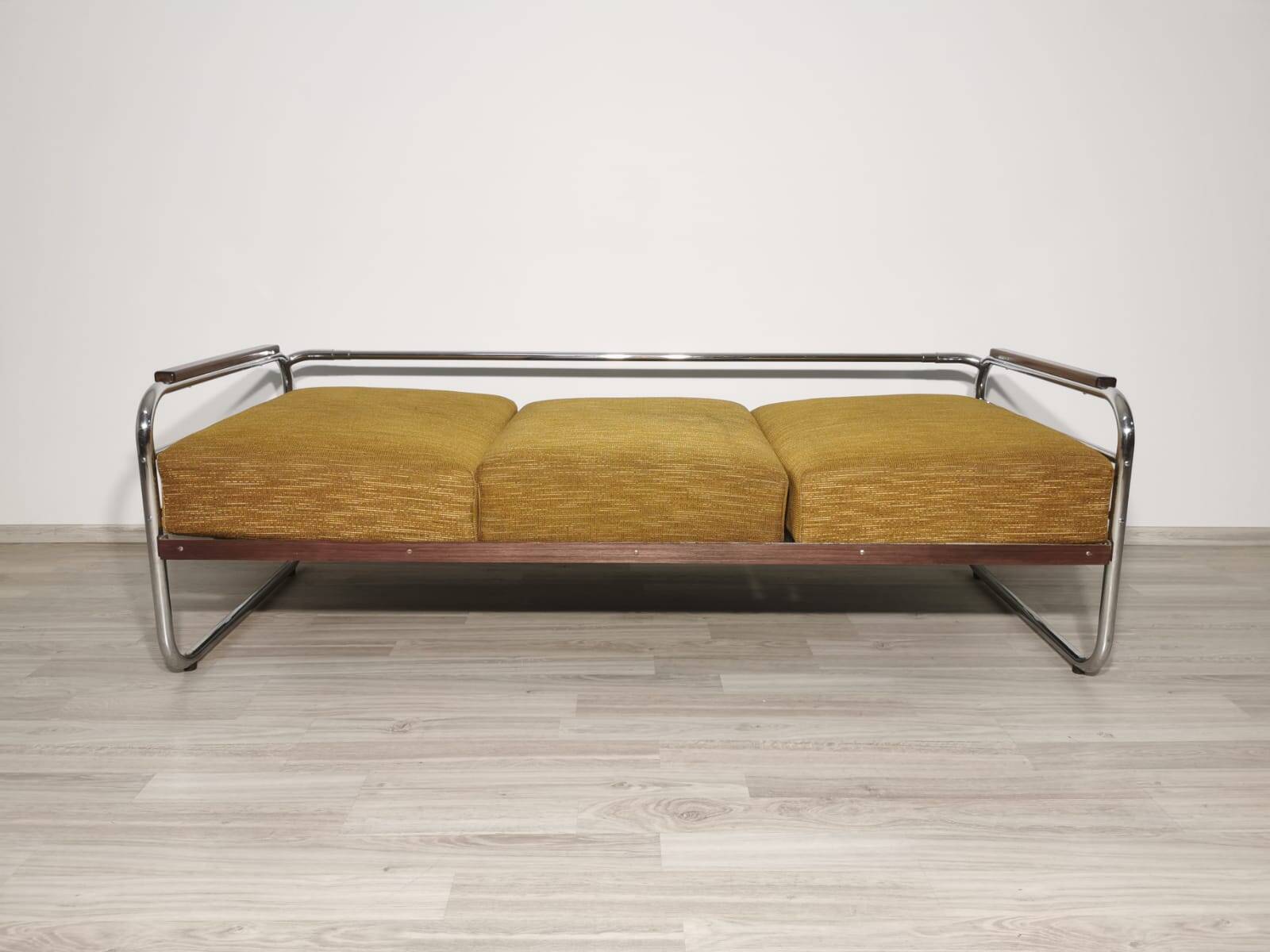 Bauhaus Chrome Sofa by Robert Slezak for Slezak Factories, 1930s