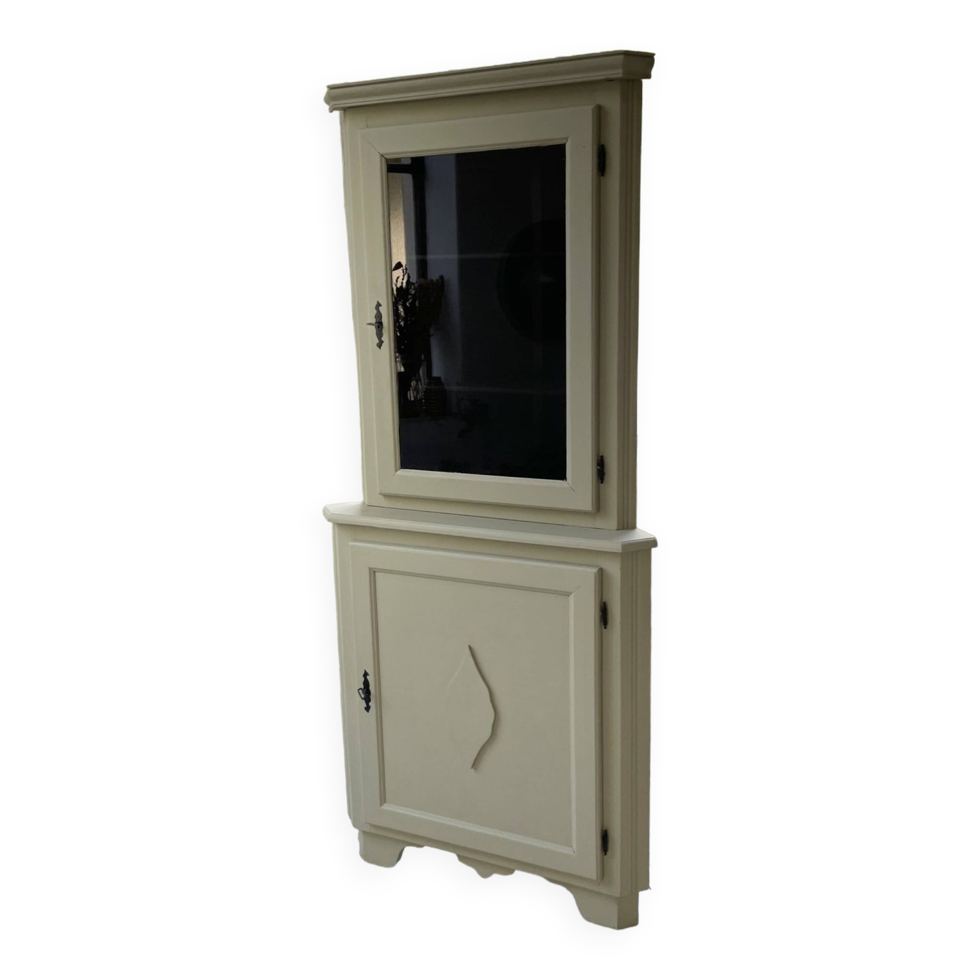 Corner display cabinet from the 1950s