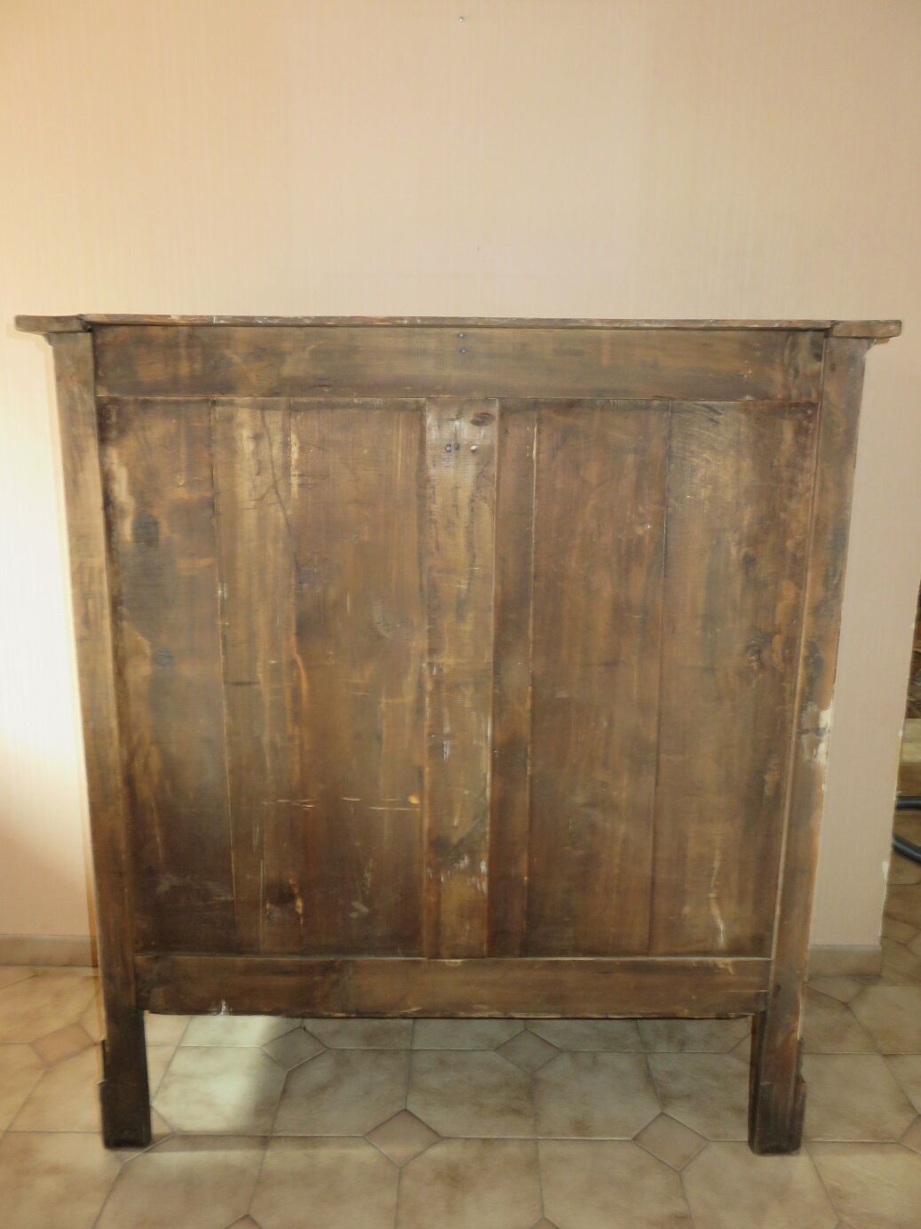 Buffet en chataignier brut