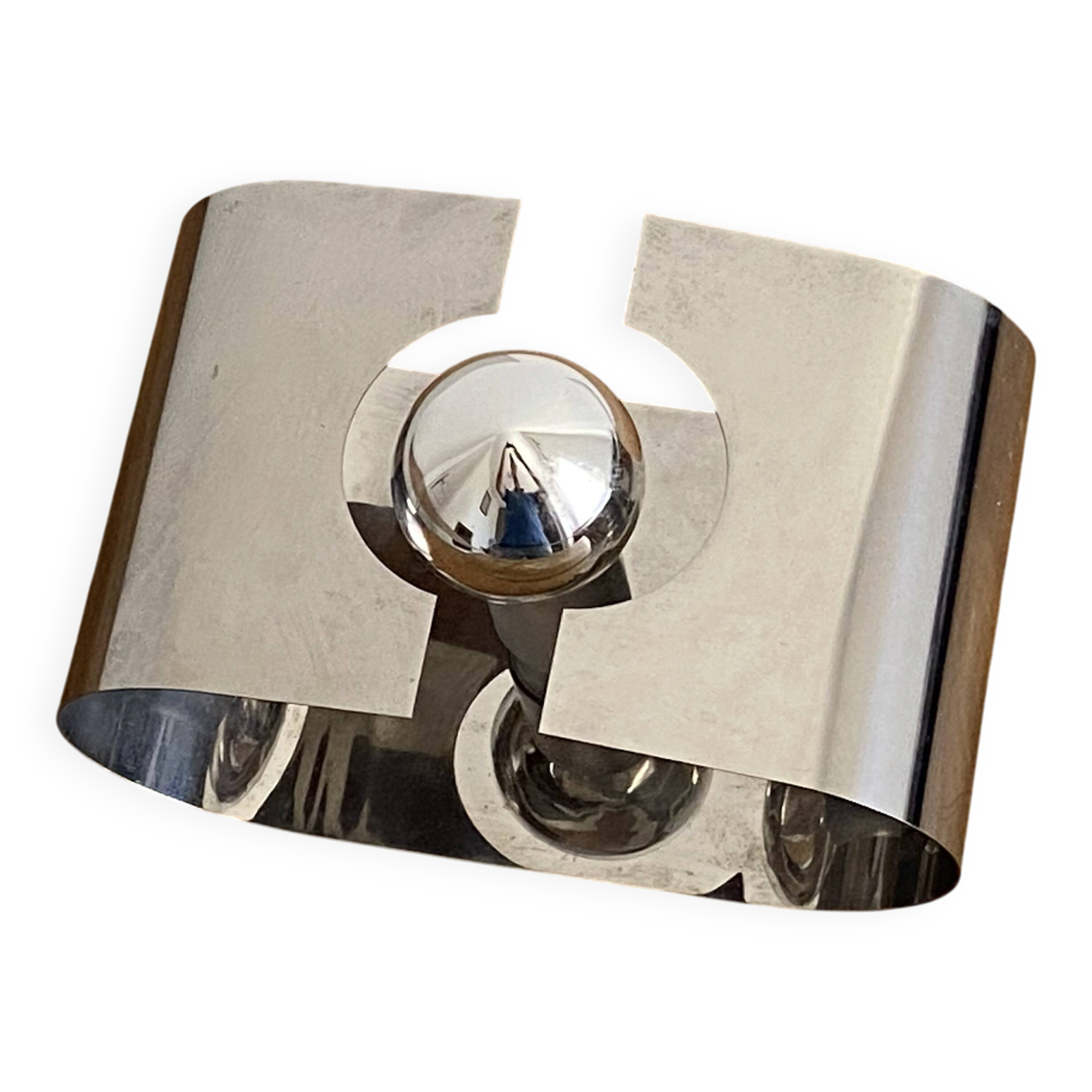 Space age wall light. 1970. Chrome steel.